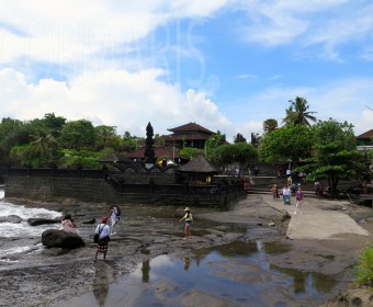 Am Wassertempel Tanah Lot. Foto: cku