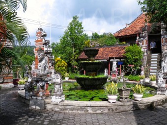 Innenhof des buddhistischen Tempels. Foto: cku