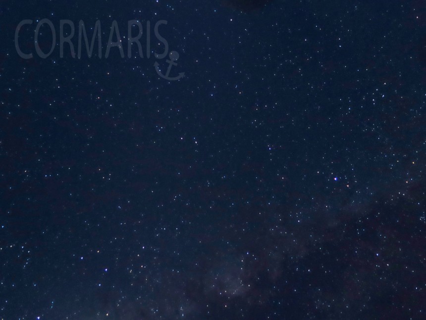 Angesichts eines solchen Sternenhimmels, aufgenommen mit einer Canon G16 ohne Stativ, neigt man zu Demut. Unten ist die Milchstraße zu erkennen. Foto: cku
